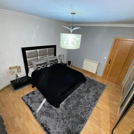 E.d. Luxury House *
