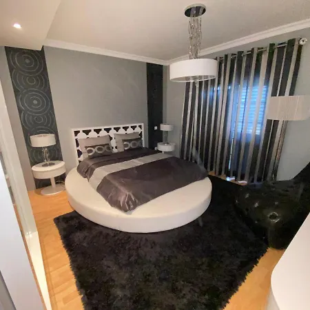 E.d. Luxury House *
